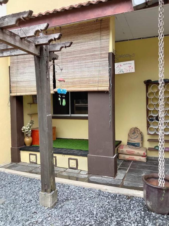Holiday home Rumah Cikgu 3bilik Tidur *